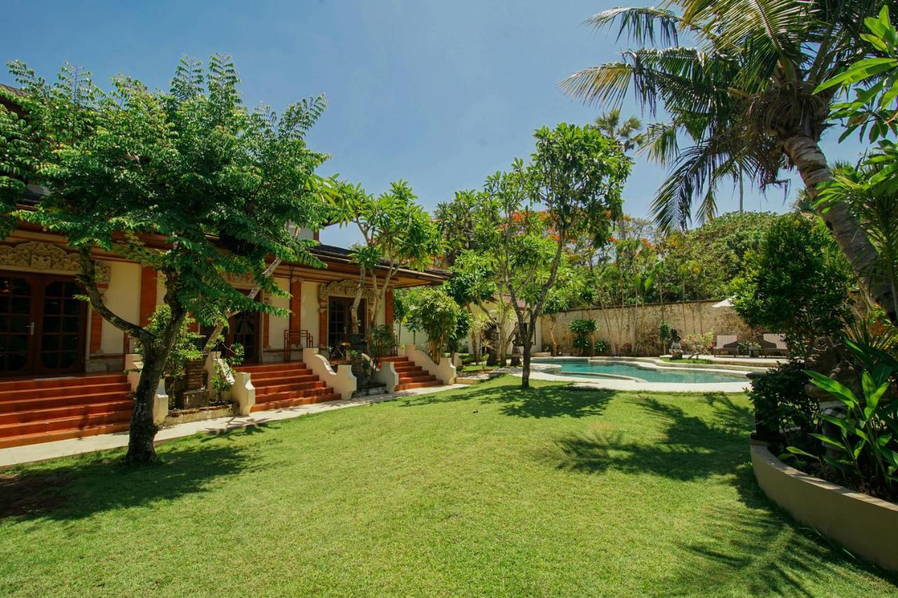 Baliana Villa Legian エクステリア 写真